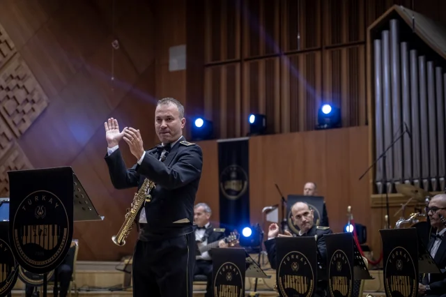 Ankara Kültür Yolu Festivali'nde Unutulmaz Bir Gece: Türk Armoni Yıldızları Orkestrası Harikalar Yarattı