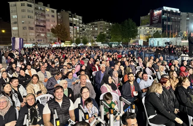 Ahilik Haftası'nda Kırşehir'de Coşkulu Konser Gecesi