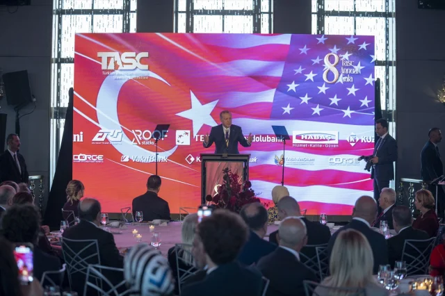 Erdoğan'dan ABD'deki Türk Toplumuna Güçlü Mesajlar: "Hiçbir Zaman Eğilmeyiz"