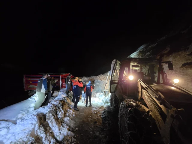 Karadeniz'de Çığ Dramı: Kurtarma Anları Nefes Kesti