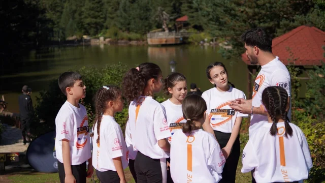 Limni Gölü'nde Büyüleyici Cimnastik Şovu Seyircileri Mest Et...