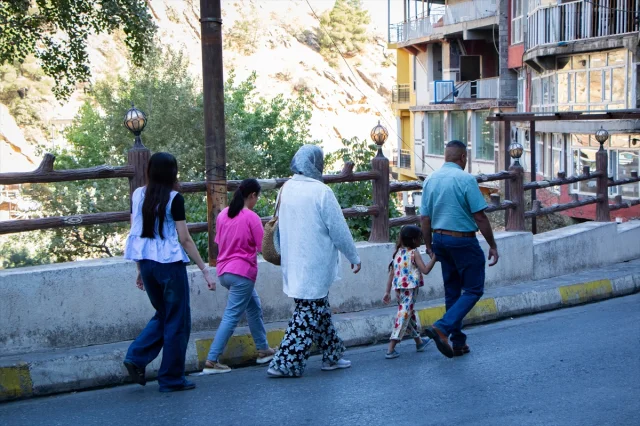 Irak'ta Serinleme Noktası Sulav Vadisi Neden Çok Popüler?