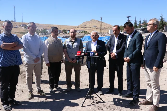 Kayseri'de Gün Yüzüne Çıkan Tarihi Hazine Merak Uyandırıyor