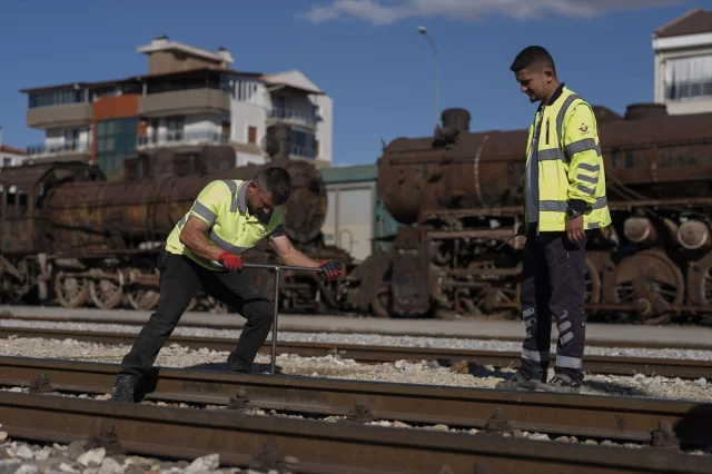TCDD'nin 169 Yıllık Serüveni Demiryolu Emekçileriyle Devam Ediyor