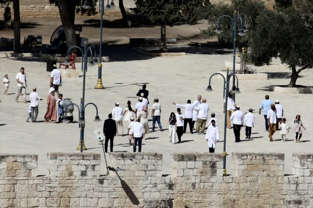 Kudüs'te Gerilim Tırmanıyor: Mescid-i Aksa'da Tartışmalı Baskın
