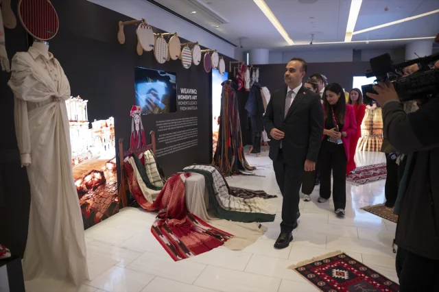 Anadoludakiler Sergisi New York'ta: Benzersiz Anadolu Hazineleri Sahne Alıyor