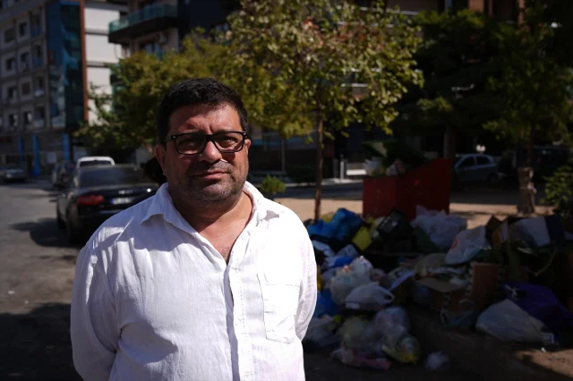 İzmir Karşıyaka'da Çöpler Alarma Geçirdi