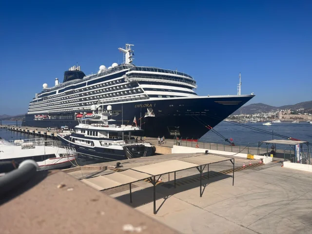 Bodrum'un Nefes Kesen Konuğu: Dev Yolcu Gemisi "Explora I"