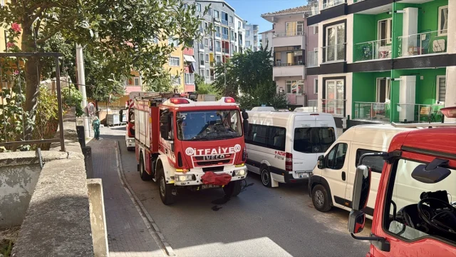 Kocaeli'de Apartman Yangını Panik Yarattı