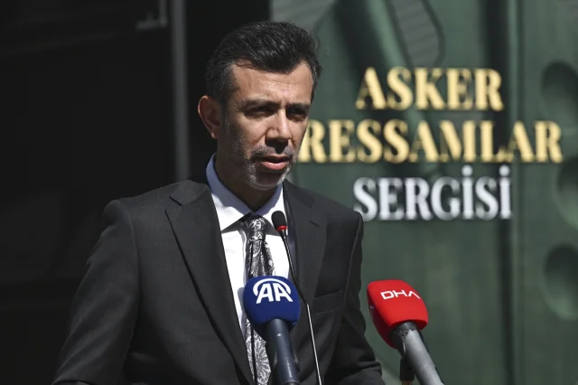 Asker Ressamlar Sergisi Ankaralıları Büyülüyor