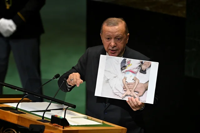 Cumhurbaşkanı Erdoğan'dan Sudan Çıkışı: Barış İçin Harekete Geçin