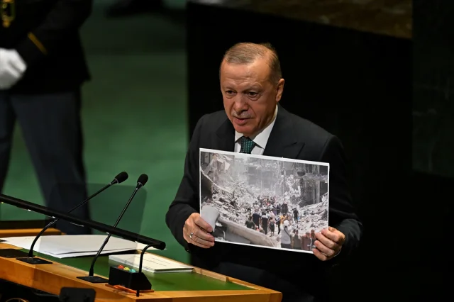 Cumhurbaşkanı Erdoğan'dan Sudan Çıkışı: Barış İçin Harekete Geçin