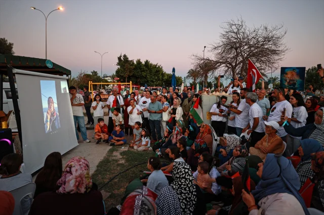 Gazze'ye Doğru Umut Taşıyan Yolculuk: Mersin'de Duygu Dolu Etkinlik