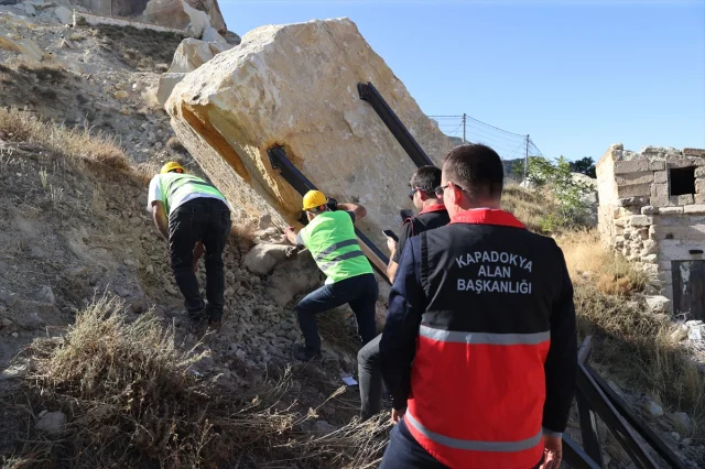 Kadıkalesi'nde Tehlike Çanları Neden Çalıyor? Bölgedeki Kaya Kopmaları İncelemeye Alındı