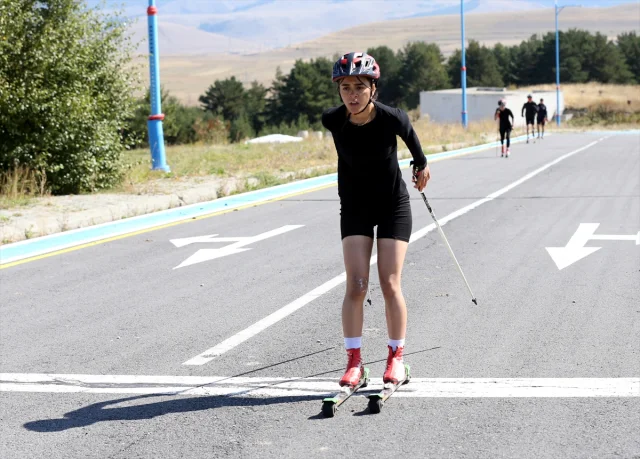 Milli Sporcular Ardahan’da Kış Sezonuna Hazırlanıyor