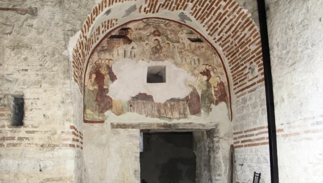 Sinop'ta 700 Yıllık Kilise Ziyaretçilerine Tarihi Yolculuk Sunuyor