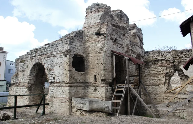 Sinop'ta 700 Yıllık Kilise Ziyaretçilerine Tarihi Yolculuk Sunuyor