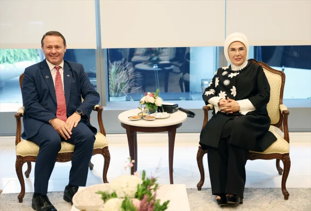 Emine Erdoğan New York'ta Önemli Diplomatik Görüşmeye İmza A...