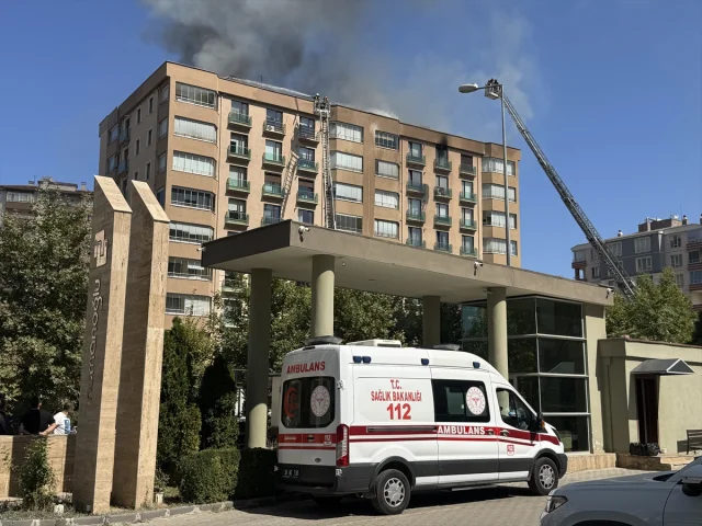 Kayseri'de Gözler Talas'ta: Çatı Yangını Endişe Yaratıyor!