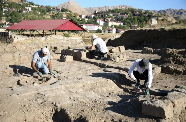 Bitlis Kalesi'nin Sırları Açığa Çıkıyor: Giriş Kapısının Anahtarı Bulundu