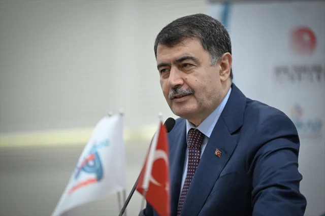 Kadınlar ve Gençler Teknolojiyle Nasıl Güçleniyor?