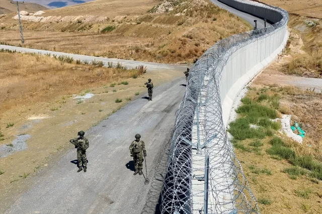 Van-İran Sınırındaki Dev Güvenlik Projesi Merak Uyandırıyor