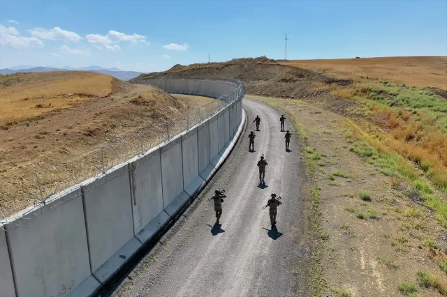 Van-İran Sınırındaki Dev Güvenlik Projesi Merak Uyandırıyor