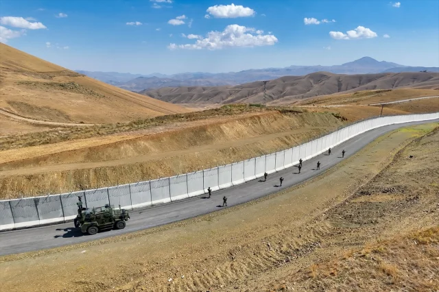 Van-İran Sınırındaki Dev Güvenlik Projesi Merak Uyandırıyor