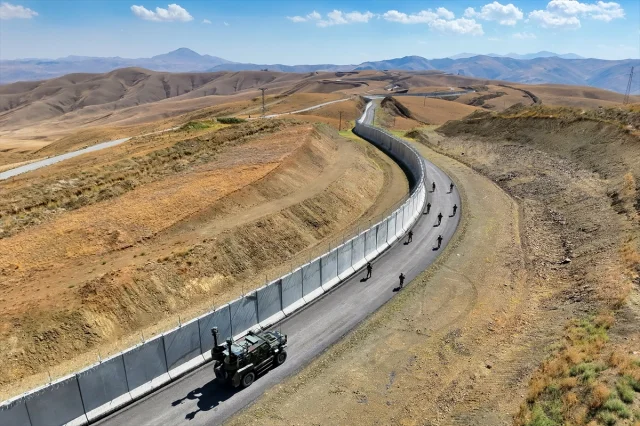 Van-İran Sınırındaki Dev Güvenlik Projesi Merak Uyandırıyor