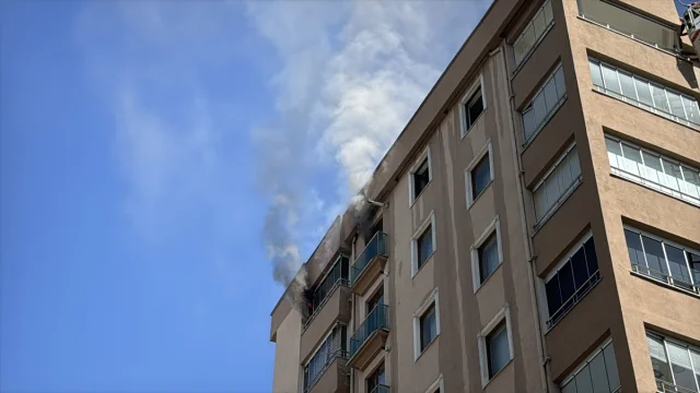 Kayseri'deki Yangın Korku Dolu Anlara Sahne Oldu