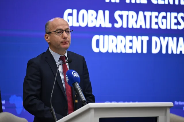 Afrika Boynuzu Küresel Güçlerin İlgisini Çekiyor