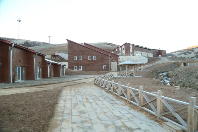 Çambaşı Kayak Merkezi'nde Sezon Hazırlıkları Hız Kesmeden Devam Ediyor
