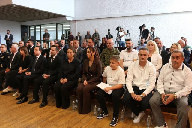 Kosova'da Gerginlik Artıyor: Sırp Grubun Neden Olduğu Kriz