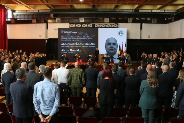 Kosova'da Gerginlik Artıyor: Sırp Grubun Neden Olduğu Kriz