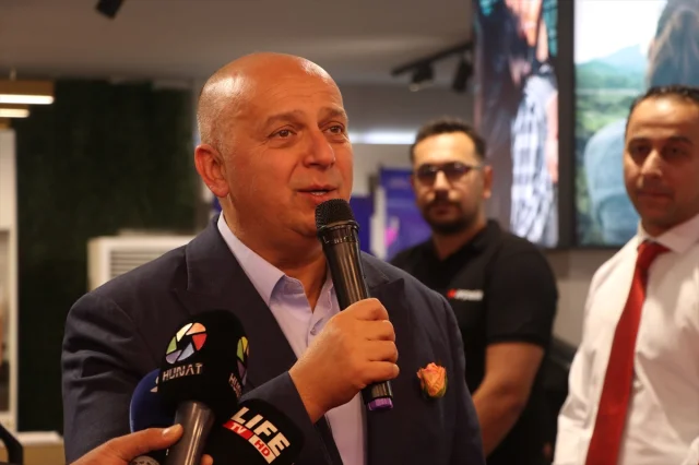 Arçelik'ten Kayseri'ye Teknoloji Atağı: Üç Yeni Mağaza Açıldı