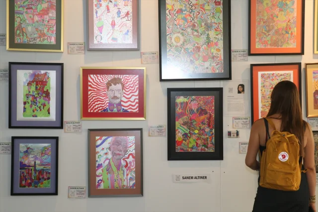 Adana'da Sanat Tutkunlarını Buluşturan Etkinlik: Çağdaş Sanat Fuarı Coşkusu