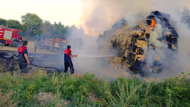 Amasya'da Gecenin Karanlığını Aydınlatan Yangın: Bin Balya Saman ve Araç Kül Oldu