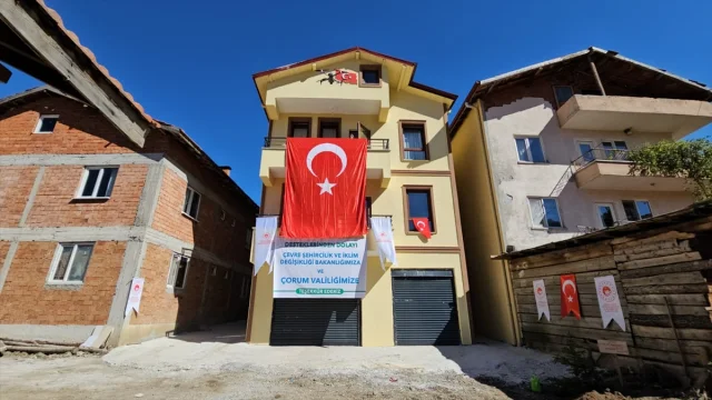 Şehit Askere Verilen Söz: Annesine Düşlenen Ev Aileye Teslim...