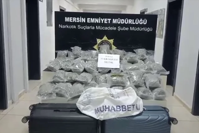 Mersin'deki Büyük Operasyon! Minibüsten Şok Edici Uyuşturucu Yakalaması