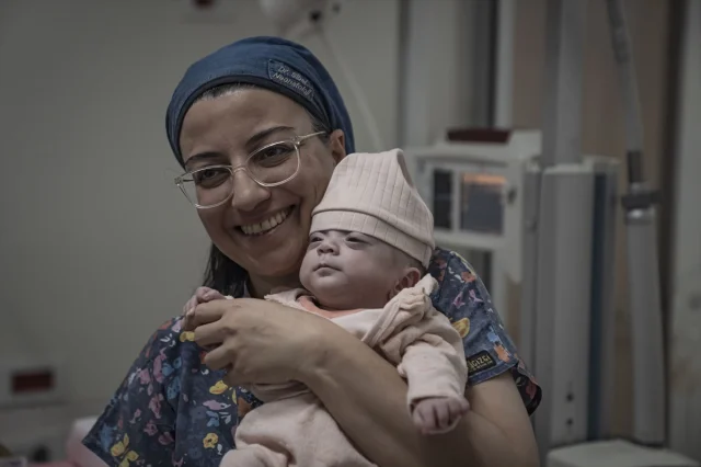 Erzurum'da Prematüre Bebekler Mucizevi Şekilde Hayata Tutundu