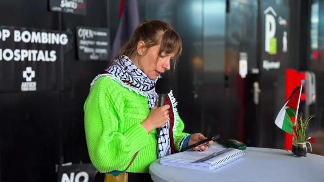Hollanda'nın Ortasında İnsanlık Dersi: Gazze İçin 50 Günlük Sessiz Eylem