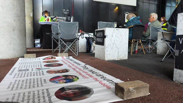 Hollanda'nın Ortasında İnsanlık Dersi: Gazze İçin 50 Günlük Sessiz Eylem