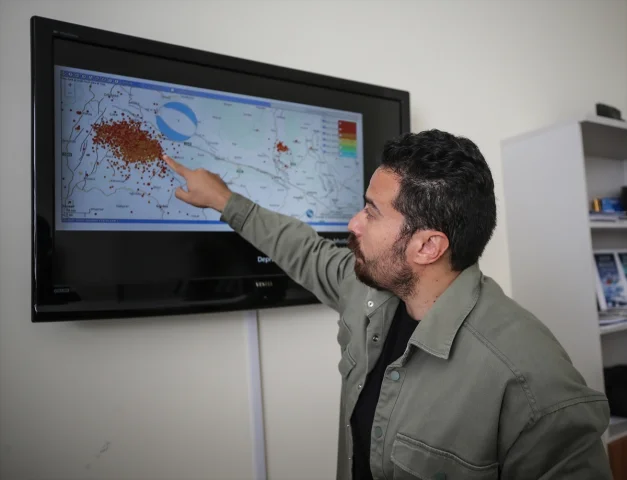 Sındırgı'daki Depremle İlgili Yeni Keşif: Bariyer Sistemi De...