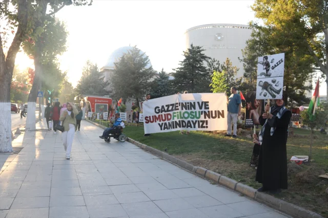 Malatya Öğretmenlerinden Gazze İçin Sessiz Ama Etkili Eylem