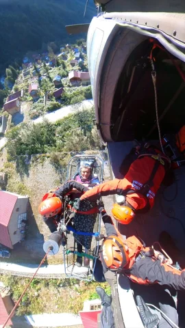 80 Yaşındaki Selime Nineyi Kurtarma Operasyonu Kahramanlıkla...