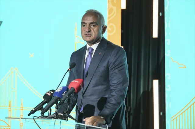 Bakan Ersoy Spotify Konferansında Müzik Endüstrisini Değerlendirdi