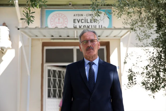 Aydınlı Öğretmenden İlham Veren Hareket