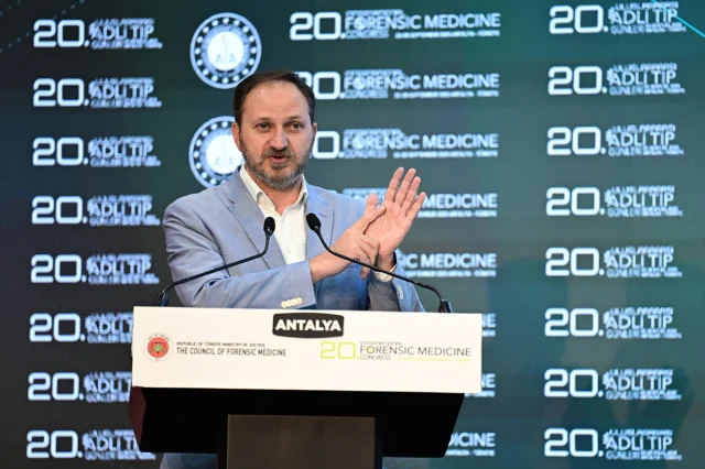 Mehmet Dinç, Bağımlılıkla Mücadelede Yeşilay'ın Stratejisini Açıkladı