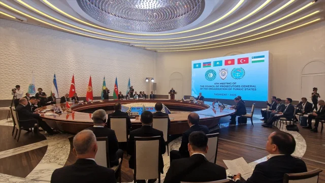 Türk Devletleri Destanı Özbekistan'da Yazıldı: Anlamlı Buluşma