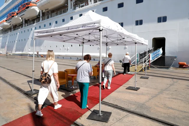 Astoria Grande'nin İlgi Çeken Samsun Ziyareti